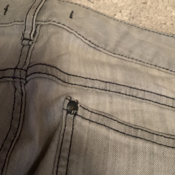 Free People Low Rise Denim Jeans. Size 30, Light Gray with Black Stitching. - Picture 5 of 5